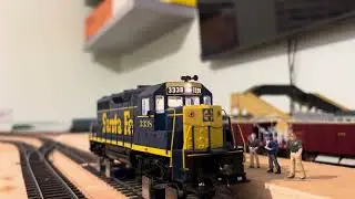 EMD GP35 Broadway Ltd function demo