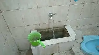 Suara air kran di bak mandi kecil untuk terapi burung gacor