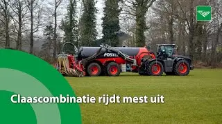 Claas-combinatie rijdt mest uit