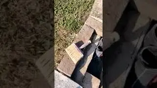 realizzazione di un casotto per contatore Enel