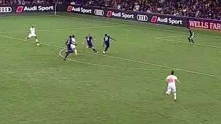 Josef Martinez curls it in to score for a record breaking 12th GAME IN A ROW!
