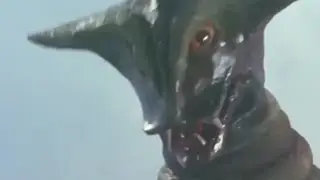 Jet jaguar vs Sadora