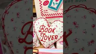 Bookish V-Day gift ideas from Barnes & Noble #valentinesday #Bookish #BookLovers @barnesandnoble