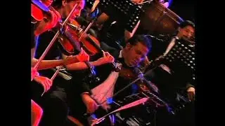 Bulutsuzluk Özlemi - Özgürlük Emek İster