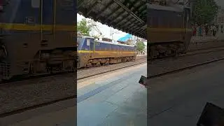 Gujarat Queen Superfast 19033🚂 #shorts #train #ahmedabad #viral