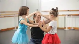 DANZA CREATIVA con M&oacute;nica  V&aacute;zquez  (3 y 4 a&ntilde;os)