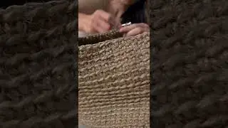 Вот так создается сумка из джута 💛