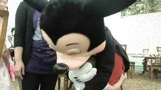 Playing with Mickey Mouse(2)