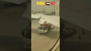 FUEL ⛽ FILLING IN AIRCRAFT 🛬 AT DUBAI AIRPORT TERMINAL 1 🇦🇪 #shortfeed #shorts #travel #dubai