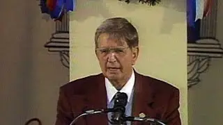Hamilton is awarded the Ford Frick Award