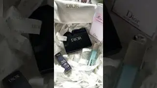 Dior haul: L&rsquo;atelier Mauve 5 Couleurs and Lip Maximizer in Icy Blue.