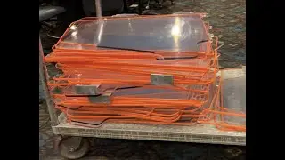 Removing Plexiglass  from Poker table in Las Vegas #poker is back to normal #No_Plexiglass #no-mask