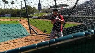 Justin Morneau takes batting practice, goes through infield drills