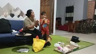 Sebelum pulang ke bantaeng ngumpul dulu sambil bercanda dan makan bersama tanna
