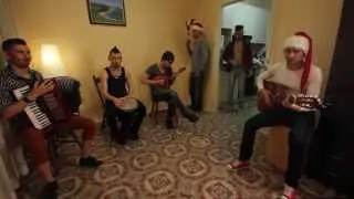 HD: Jingle Bells - multiple me cover - Guitar, Mandolin,Accordion, Djembe, Shaker, Flute