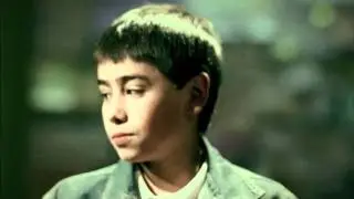 Un ni&ntilde;o que consume drogas, consume su infancia