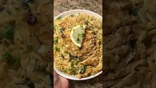 When life gives you lemons make this Creamy Lemon Chicken Orzo 🍋✨ #orzo #pasta #easyrecipe #food