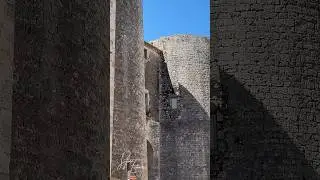 What Was the Sobreportes Gate in Girona?