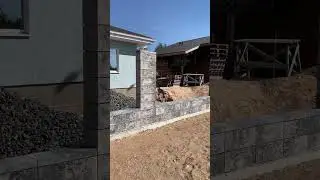 Забор в Логойске из блоков 