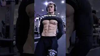 &ldquo;Why won&rsquo;t my abs GROW?!&rdquo;