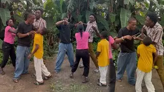 Åbômïńǎțïôñ a guy want to cüť her mother’s hair for șǎçřïfïćê in other for him to make money 