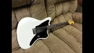Blink 182 Tom Delonge Obvious Guitar Jazzmaster VS Toronado