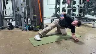Single-Leg Frog Rotations