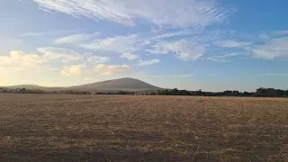 Clouds moving in different directions!