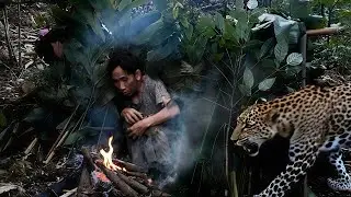 Surviving 24 Hours in a Leaf Tent: CAN IT PROTECT ME from PREDATORS?