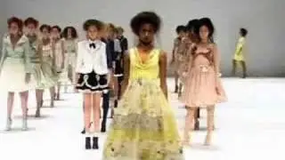 Alexander McQueen Spring/ Summer 2005 (part 1)