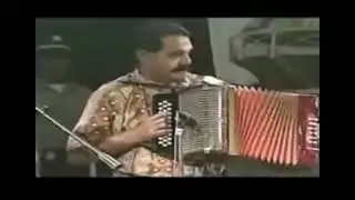 Para muchos este es el mejor intérprete de merengue del vállenato “Miguel López” 🪗 ¿que te parece?