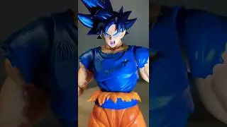 ShFiguarts Ultra Instinct &ldquo;Sign&rdquo; Goku SDCC Exclusive 60 Second Review
