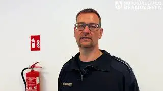 S&aring;dan bruger du en pulverslukker