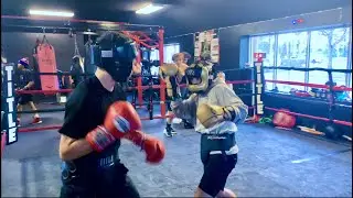 *PROFESSIONAL* SPARRING AT THE BOXING GYM!!!