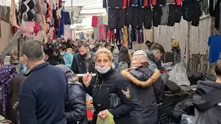 ISTANBUL BAZAAR / MARKET IN USKUDAR, CHEAP CLOTHES, FRUIT AND VEGETABLES, FRIDAY BAZAAR IN USKUDAR