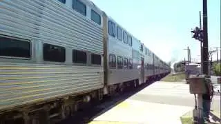 RTA Metra: 1991 F40PHM-2 #198 & 2003 MP36PH-3S #401 Locomotive Metra Trains at Harlem Station