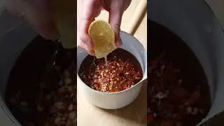 Закадровый голос Hot Honey