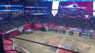 Meglodon freestyle Sacramento golden one stadium #monsterjam.com
