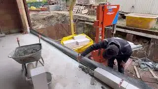 Live Bricklaying Spectacle: Witness Expert Builders Craft Unbelievable Structures in Real-Time!