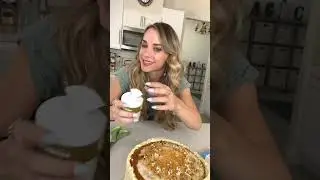 Decorate a Cake By Using Bubble Wrap and Melted White Chocolate