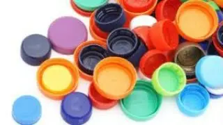 4 best life hacks with bottle caps