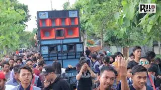 MEGANTARA MEMPERSEMBAHKAN LAGU 