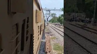 WDP4D Diesel Engine Departure Honking 😍 #shorts #wdp4d #shortvideo #04217 #wdp4dloco #indianrailways