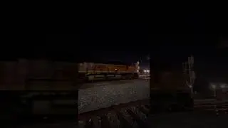 BNSF #7940 and a 80s WF K5LA horn battle! #train #railfan #railroad #horn #k5la #bnsf #bnsf_railway