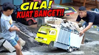 EKSPERIMEN GILA!! TRUK MAINAN DITDIM ANGKUT BATU BERAT, KUAT GAK YA?
