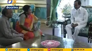 CM KCR  Meet Governor Tamilisai Soundararajan Over RTC Privatization