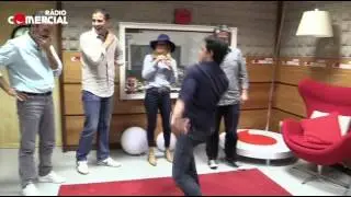 R&aacute;dio Comercial | Manh&atilde;s da Comercial ensinam como se dan&ccedil;a!