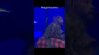 @TaylorHawkins sings Times Like These by the @FooFighters #TaylorHawkins #FooFighters