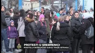 Srebrenica: Protesti ispred škole zbog fotografija s četničkim obilježjima