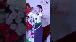 Em g&aacute;i nhỏ Y&ecirc;n Ch&acirc;u xinh đẹp duy&ecirc;n d&aacute;ng qu&aacute;.